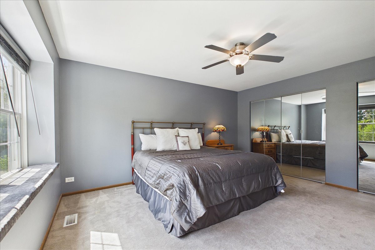 2655 Lindrick Lane, Aurora, IL 60504