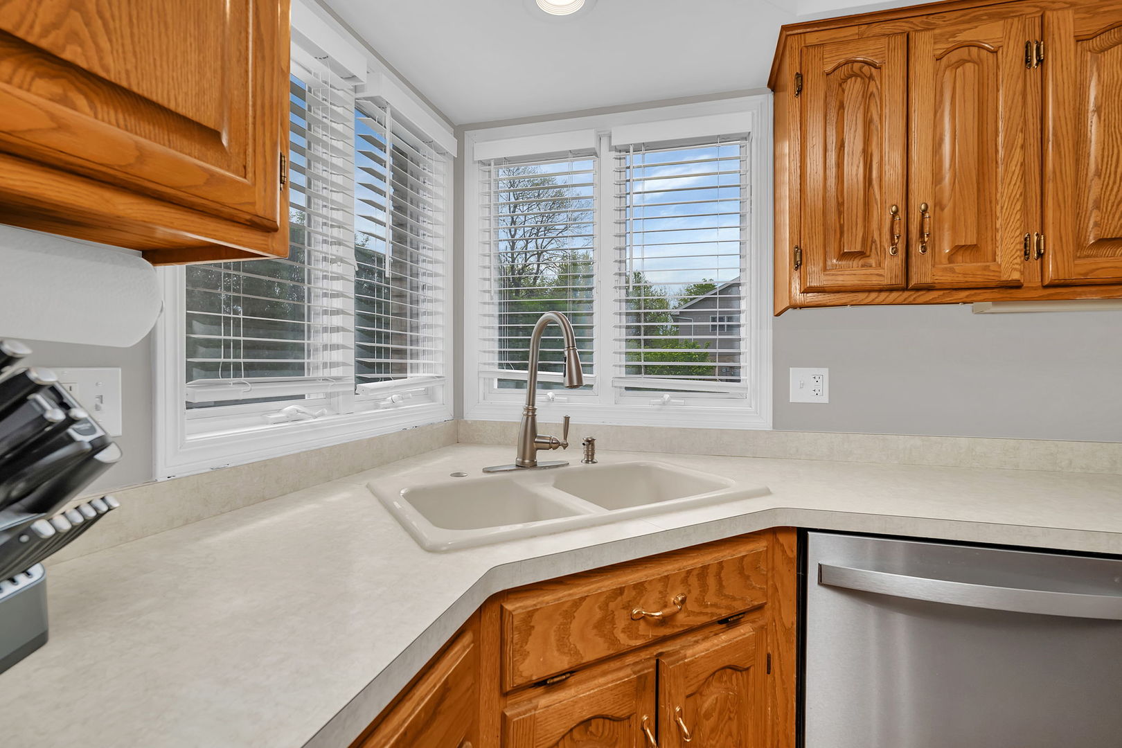 6 W Wend Street, Lemont, IL 60439