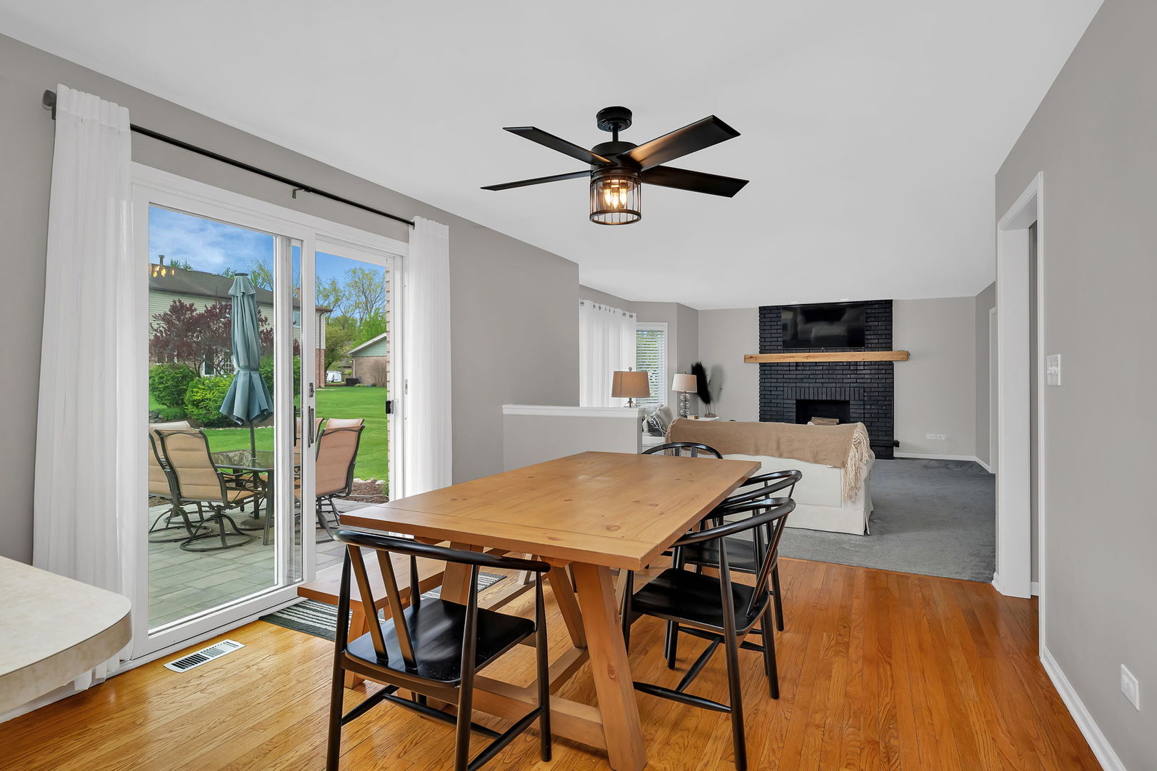 6 W Wend Street, Lemont, IL 60439