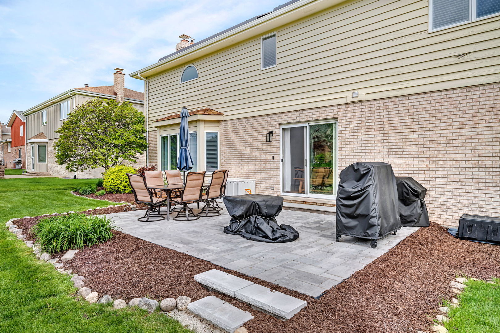 6 W Wend Street, Lemont, IL 60439