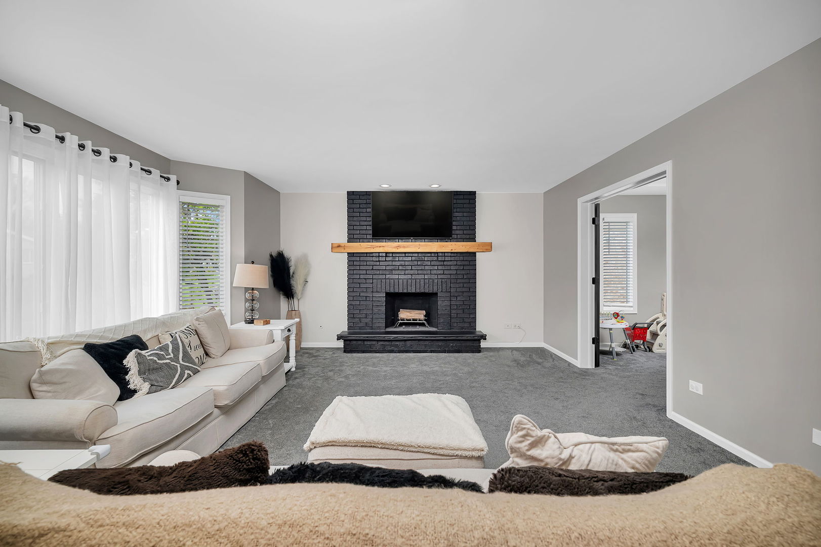 6 W Wend Street, Lemont, IL 60439