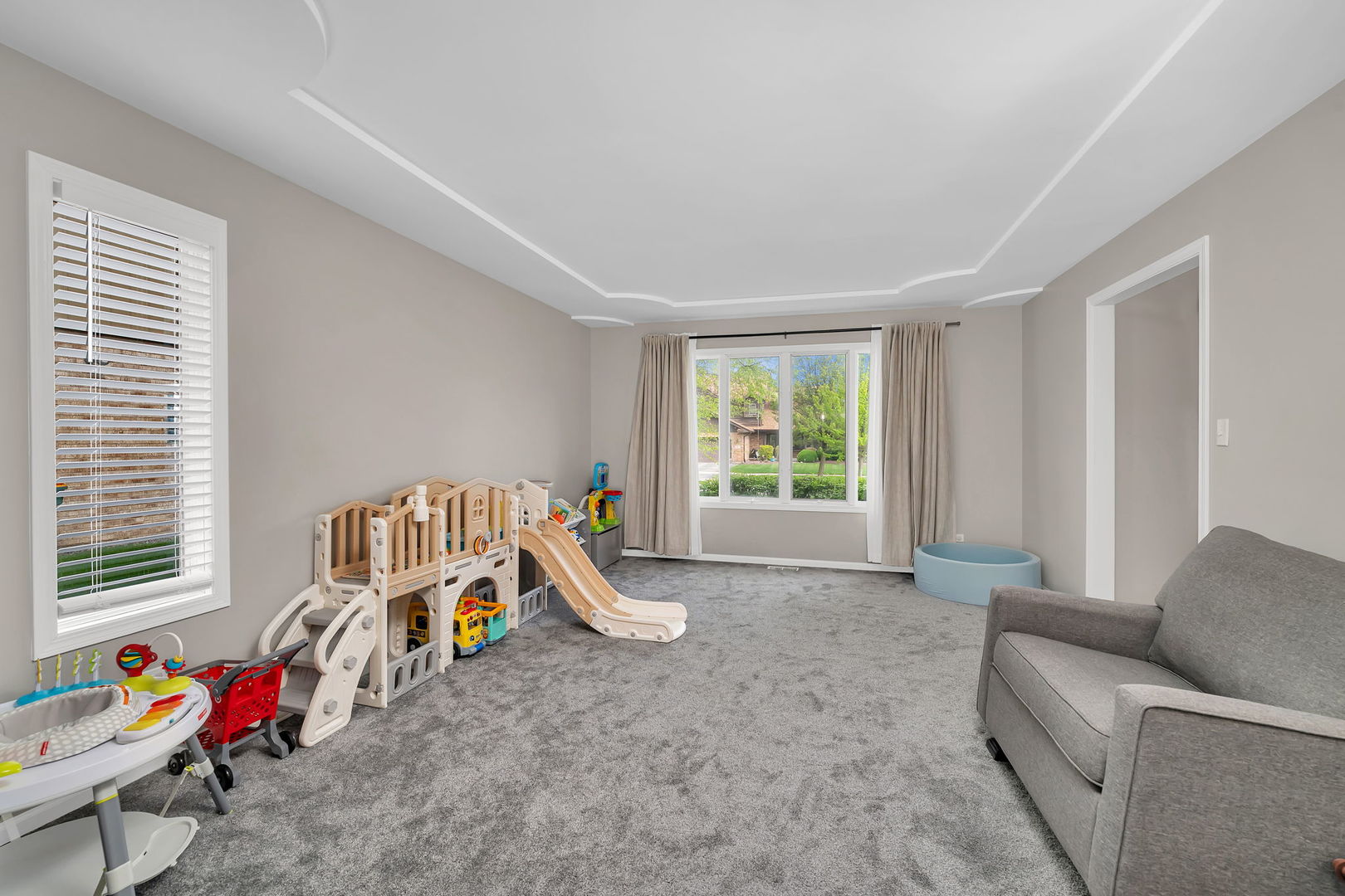 6 W Wend Street, Lemont, IL 60439