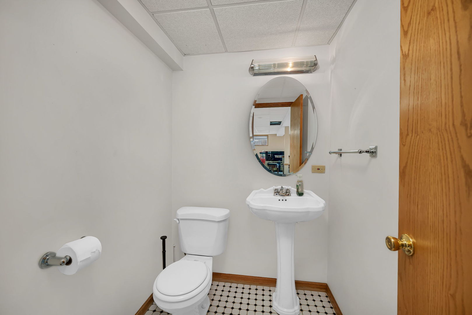 6 W Wend Street, Lemont, IL 60439