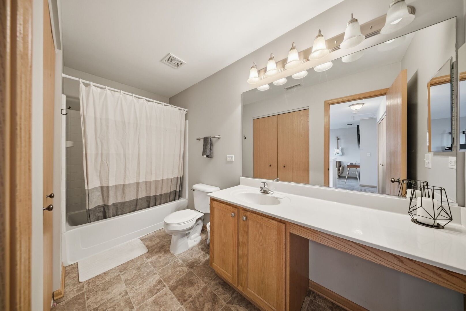 1203 Violet Lane, Joliet, IL 60431