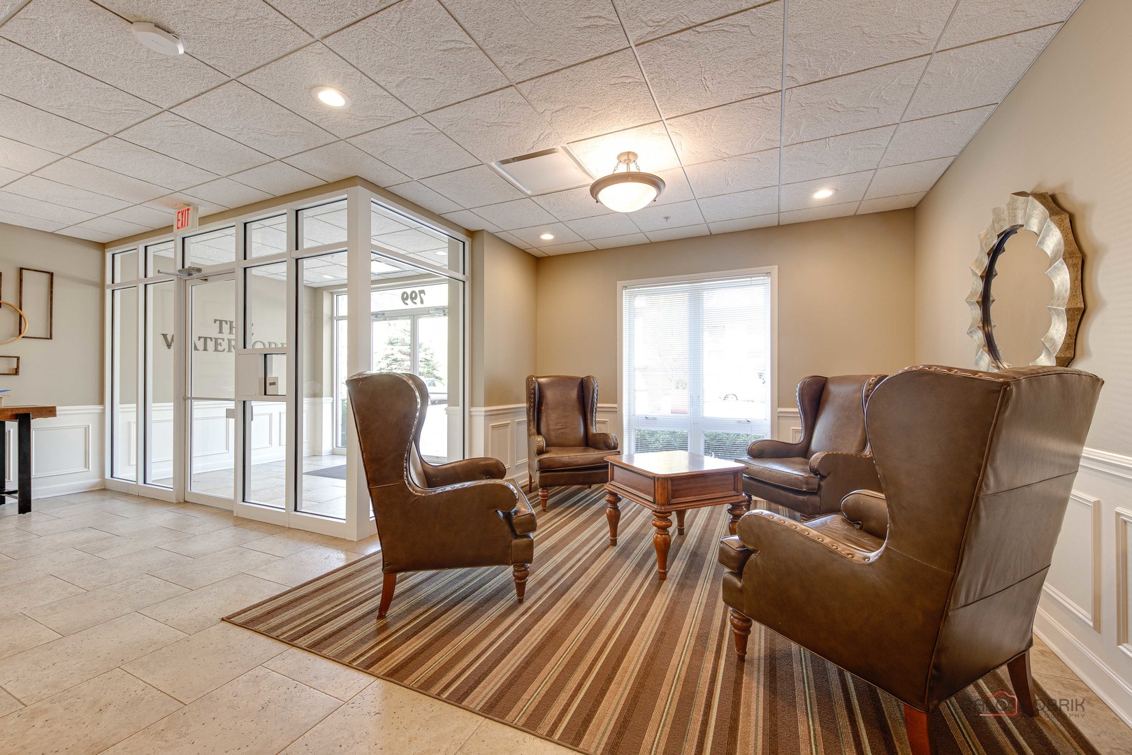 Des Plaines, IL 60016