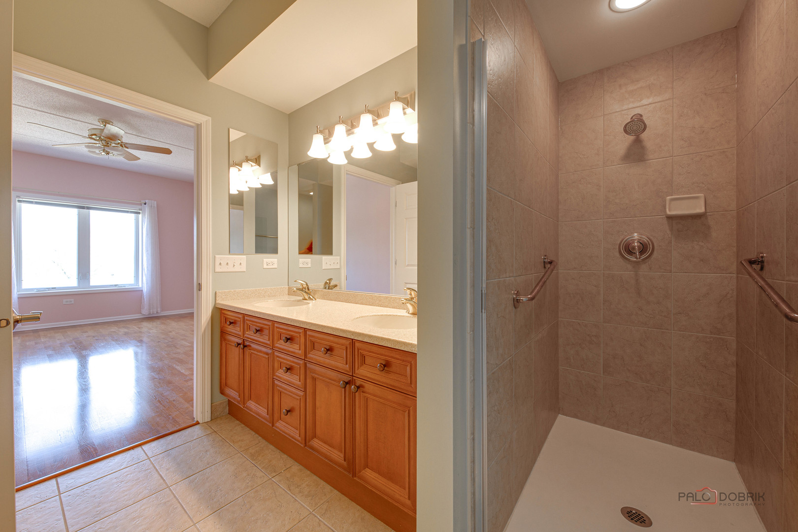 Des Plaines, IL 60016