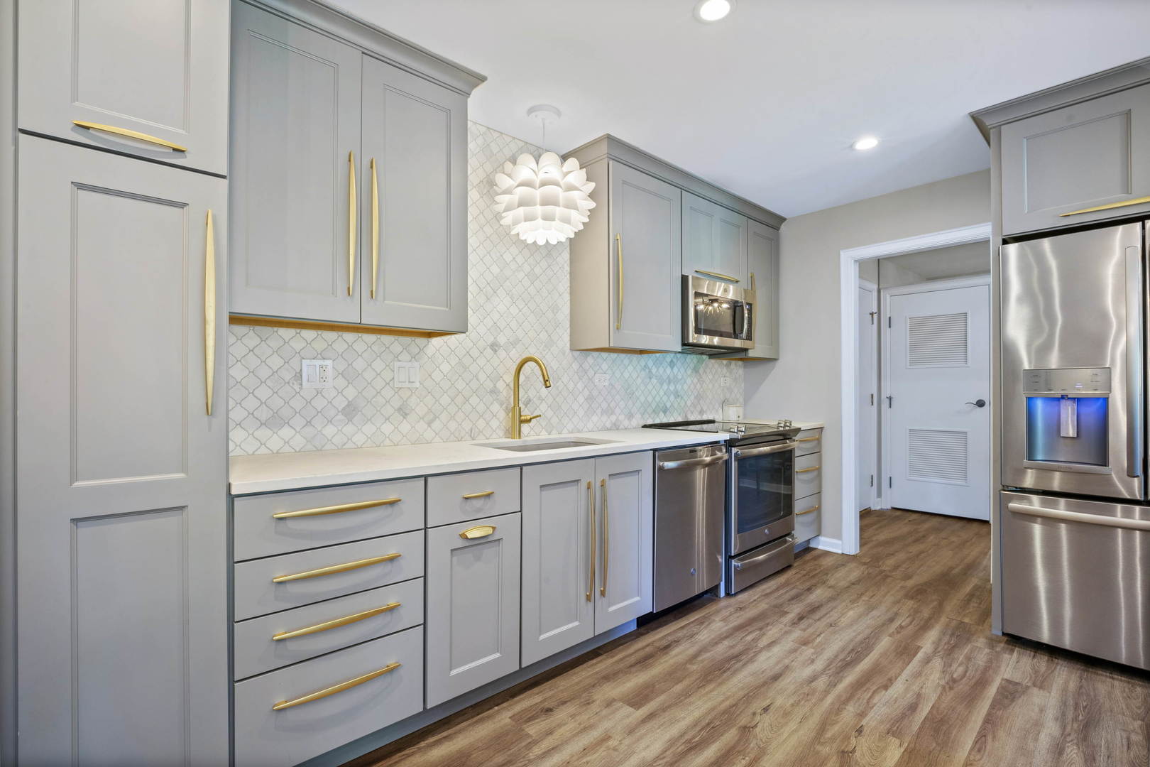 2 Oak Brook Club Drive #C310, Oak Brook, IL 60523