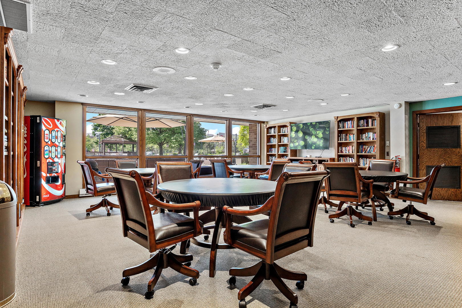 2 Oak Brook Club Drive #C310, Oak Brook, IL 60523