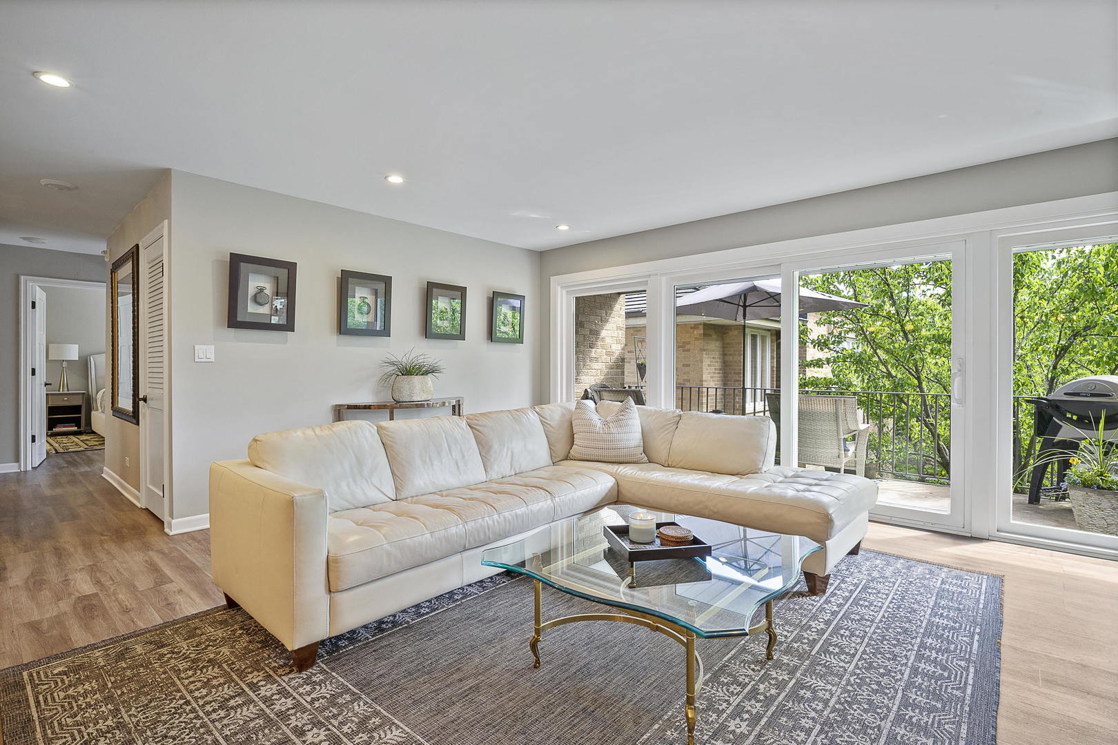 2 Oak Brook Club Drive #C310, Oak Brook, IL 60523