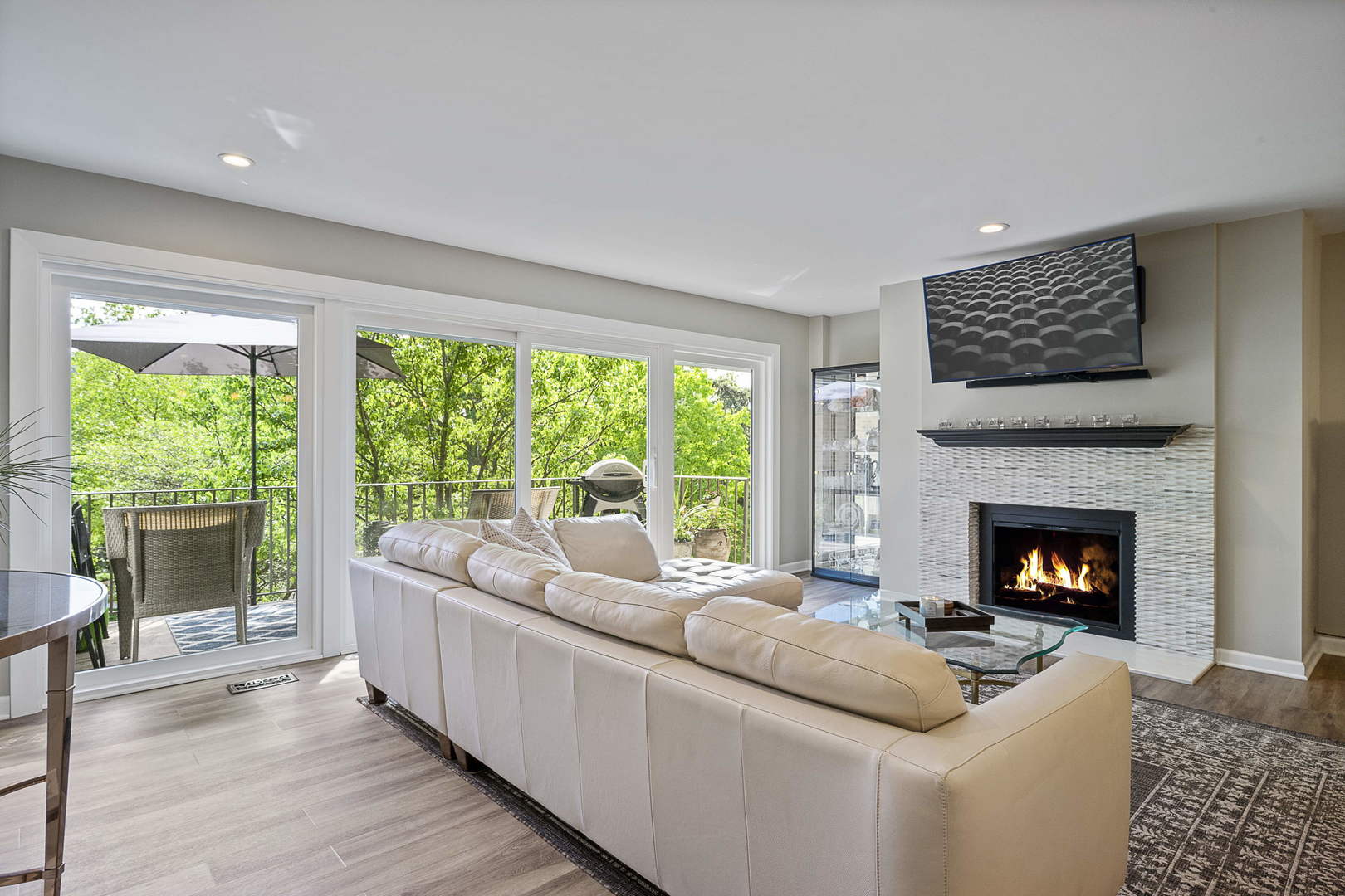 2 Oak Brook Club Drive #C310, Oak Brook, IL 60523