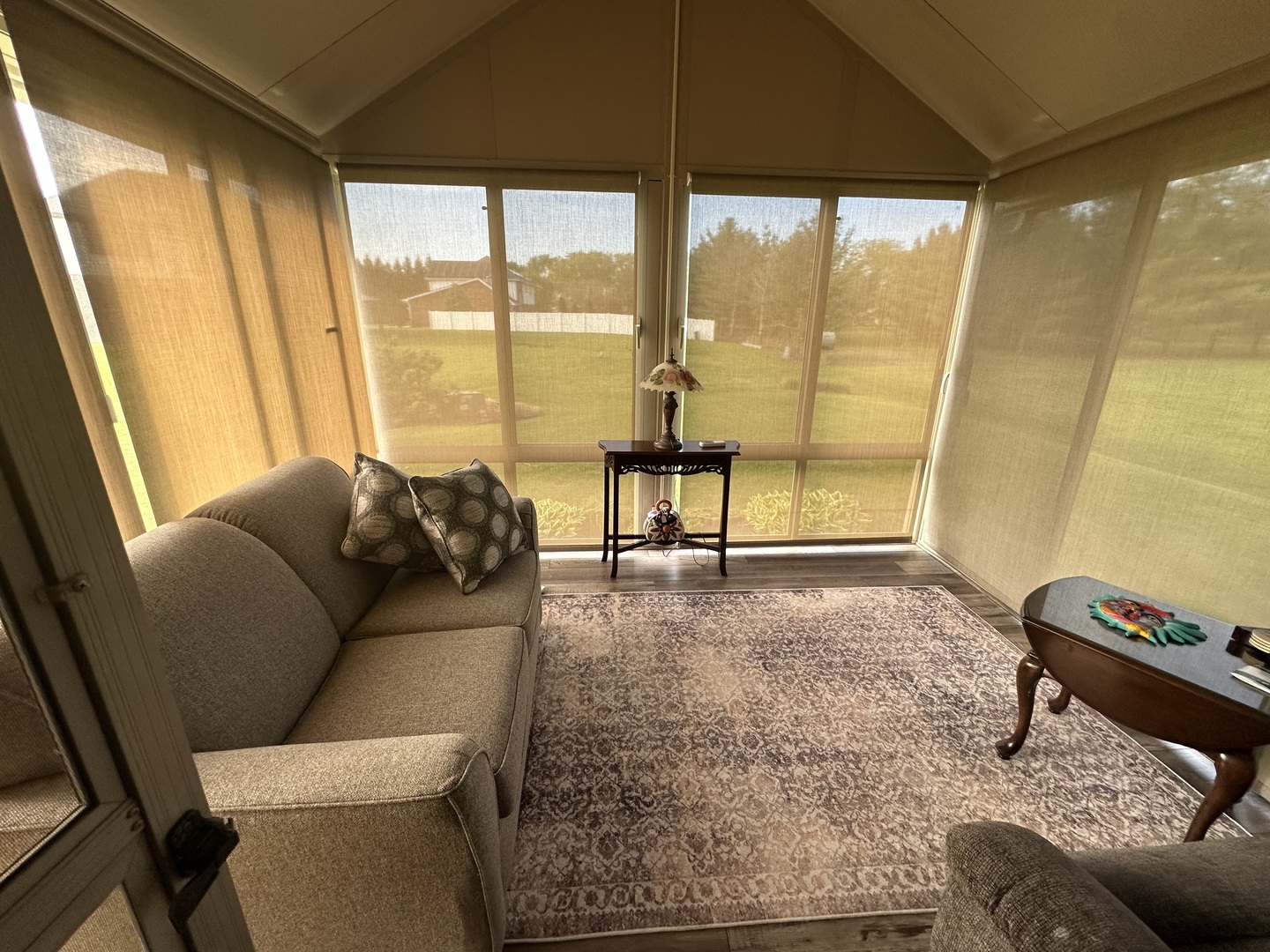 6620 S Pond View Drive, Tinley Park, IL 60477