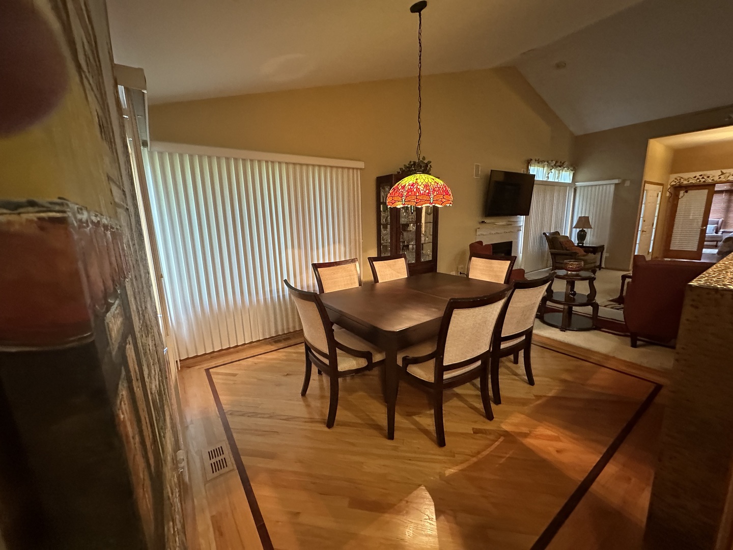 6620 S Pond View Drive, Tinley Park, IL 60477