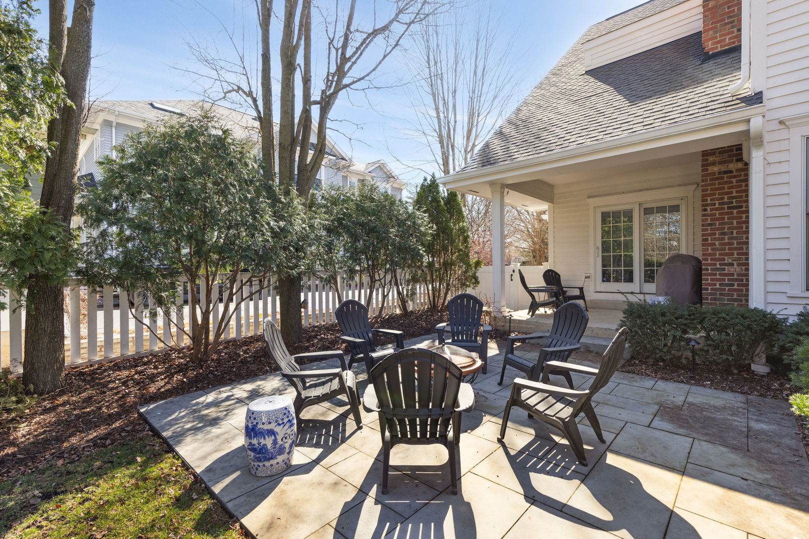 148 Jane Court, Clarendon Hills, IL 60514