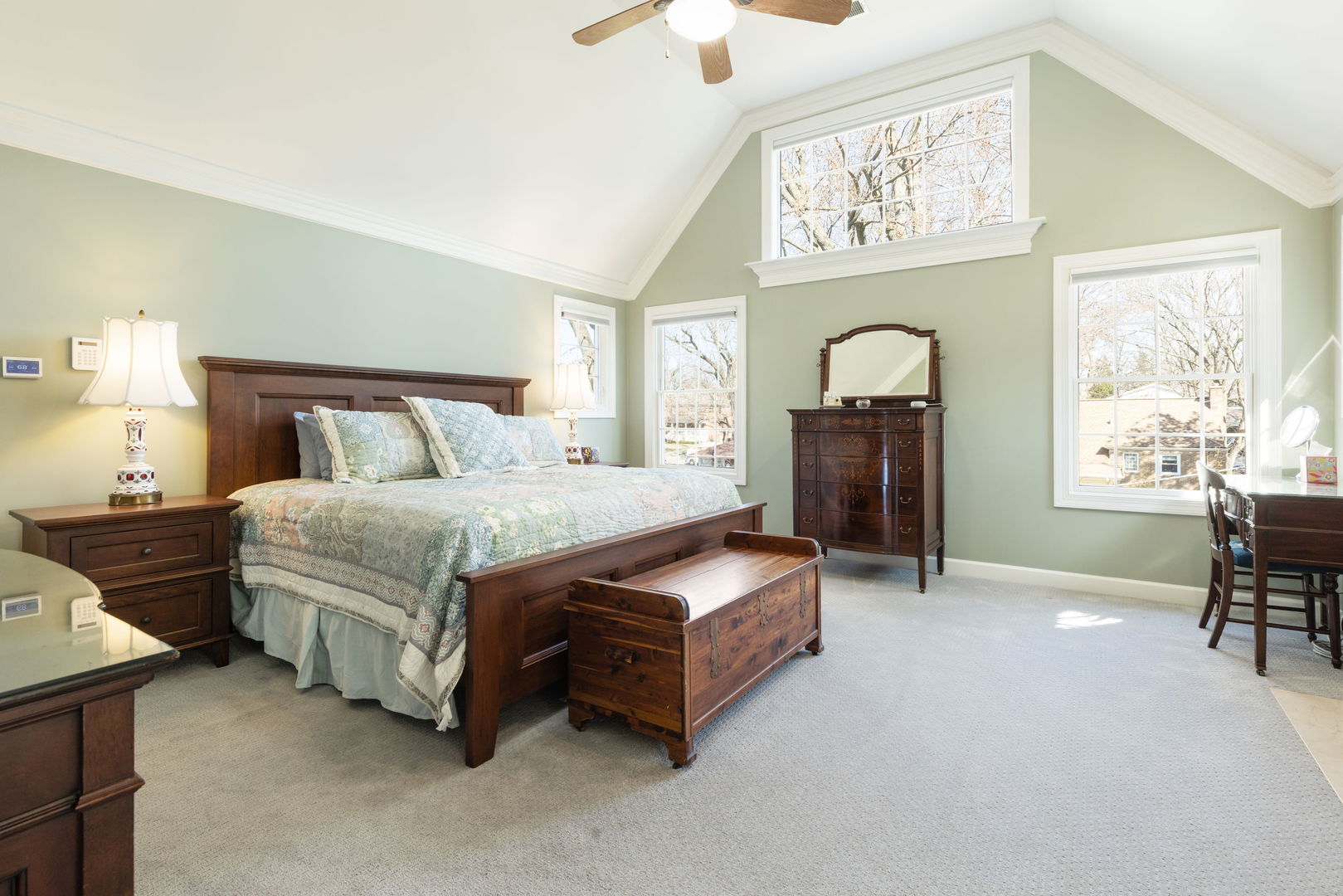 148 Jane Court, Clarendon Hills, IL 60514