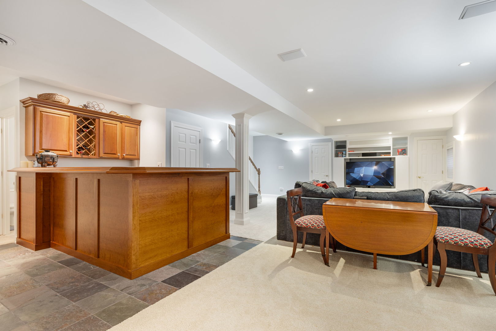 148 Jane Court, Clarendon Hills, IL 60514