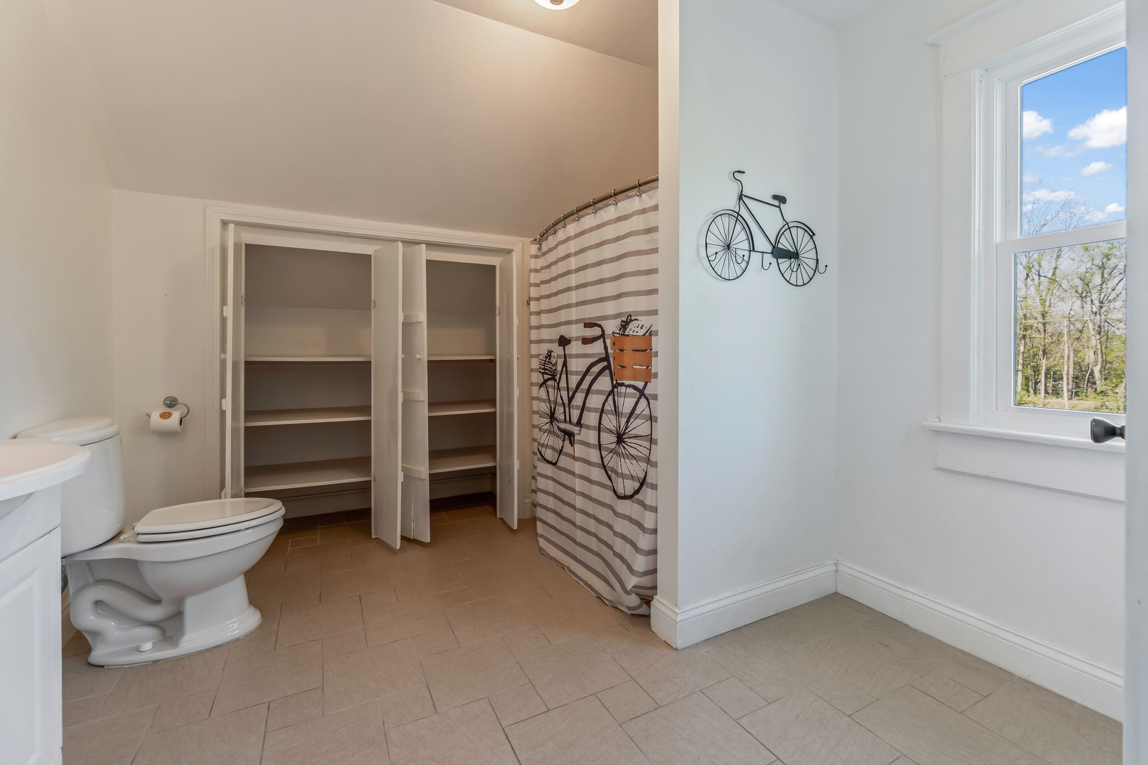 1307 S Linden Street, Normal, IL 61761