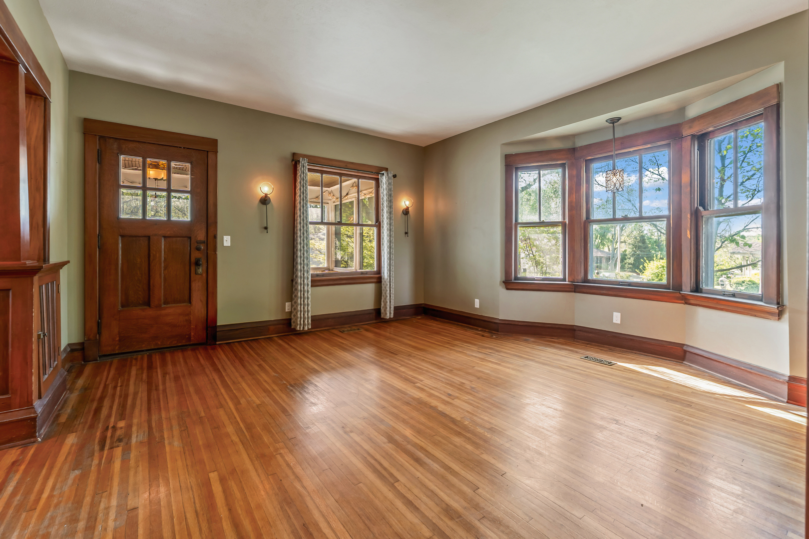 1307 S Linden Street, Normal, IL 61761