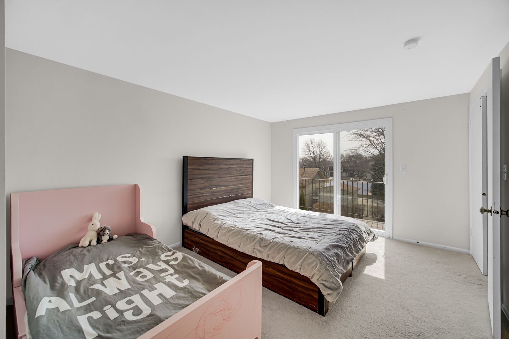 611 Kendall Court, Schaumburg, IL 60194