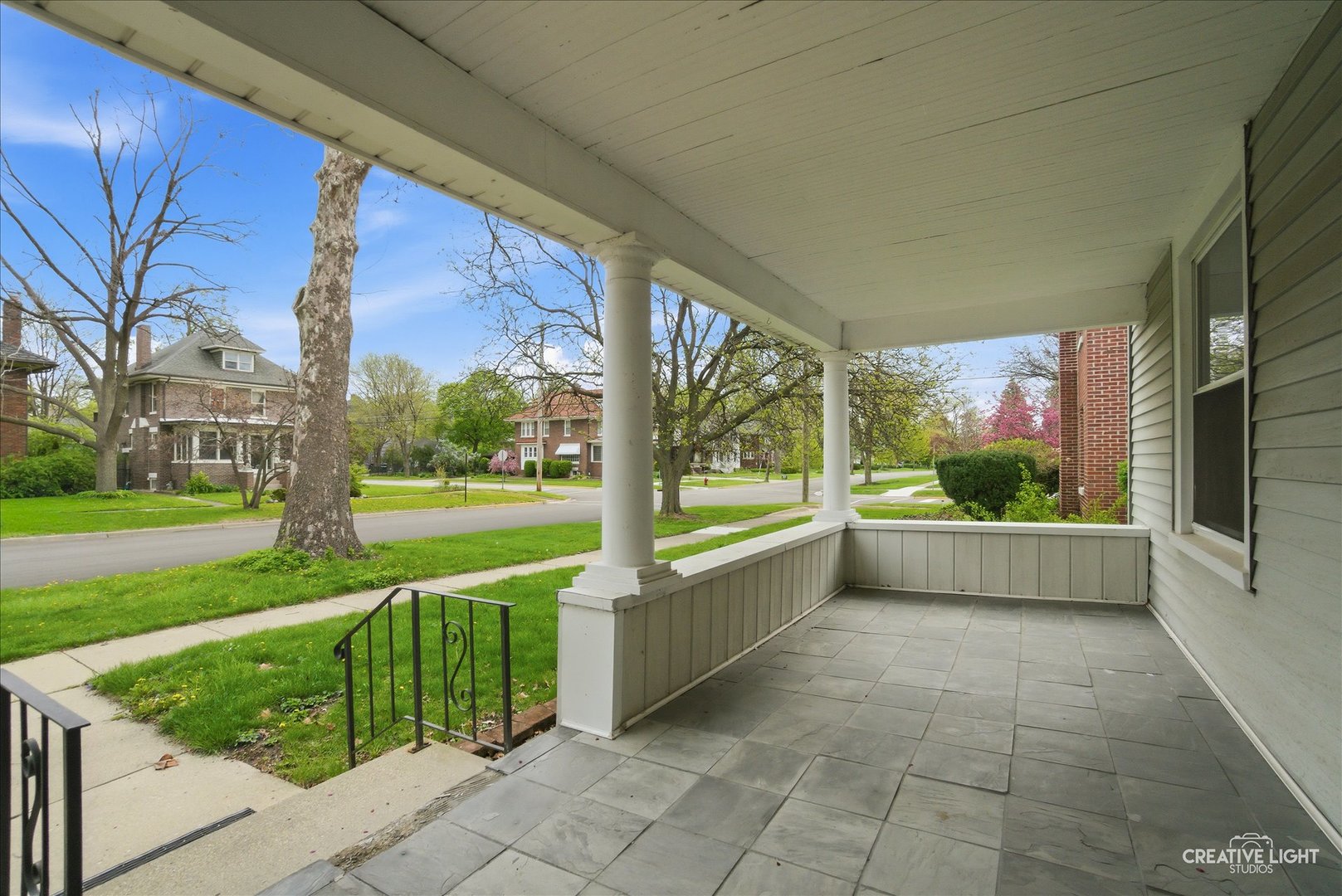 906 Garfield Avenue, Aurora, IL 60506