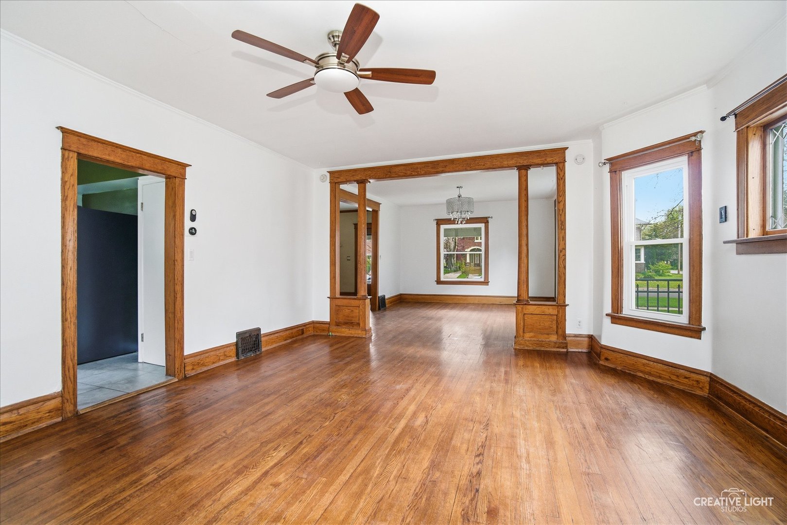 906 Garfield Avenue, Aurora, IL 60506