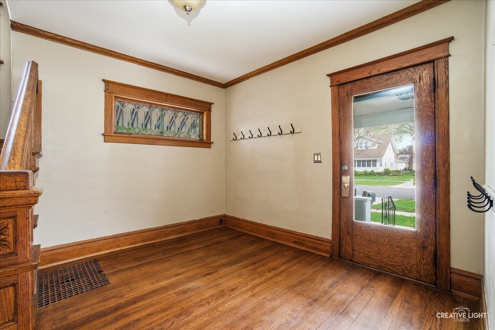 906 Garfield Avenue, Aurora, IL 60506