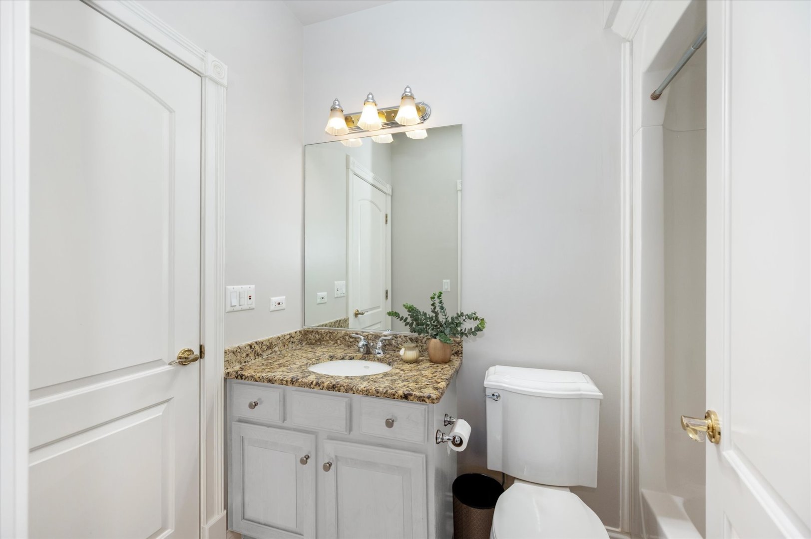 602 S Sunnyside Avenue, Elmhurst, IL 60126