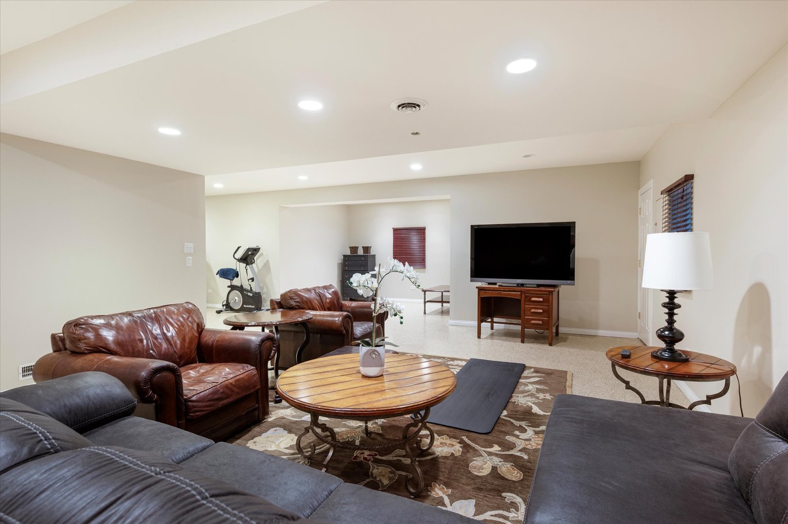 602 S Sunnyside Avenue, Elmhurst, IL 60126