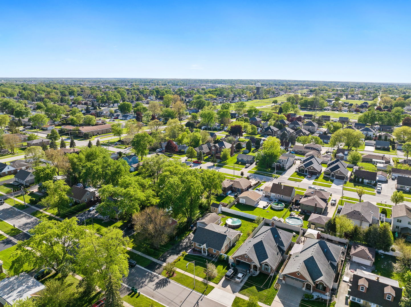 8208 Natoma Avenue, Burbank, IL 60459