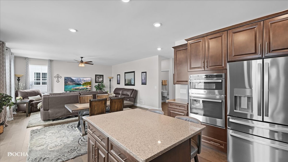 2281 Fairfax Way, Yorkville, IL 60560