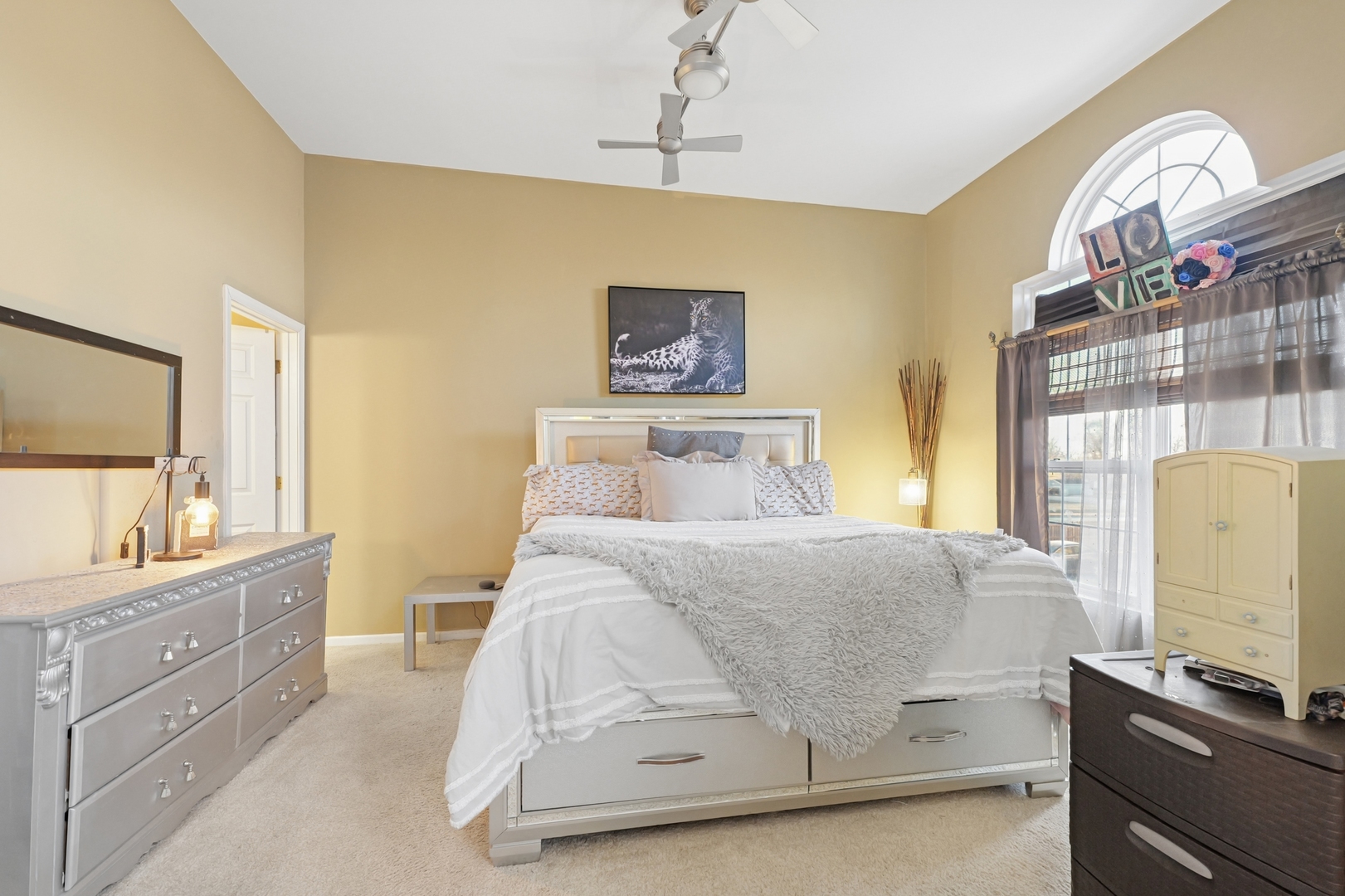 15725 S KEDZIE Avenue #9, Markham, IL 60428