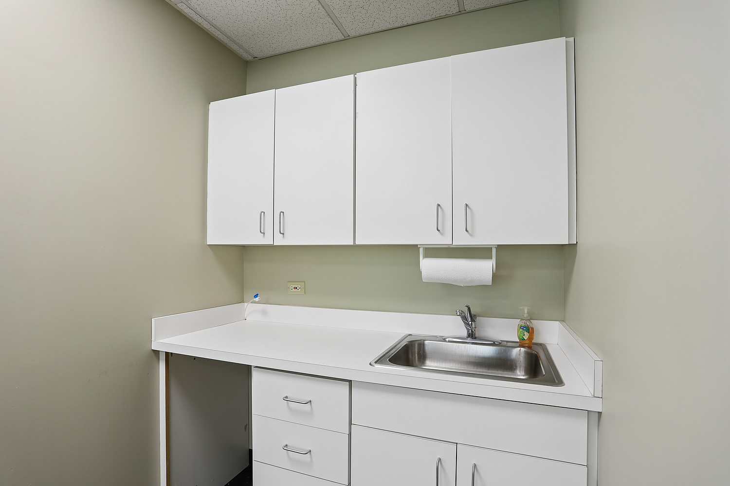 18927 Hickory Creek Drive #110, Mokena, IL 60448