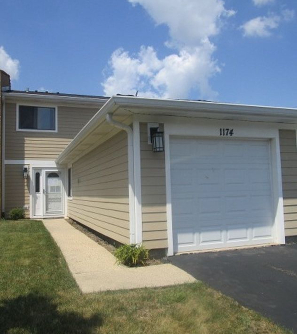 1174 N Chesapeake Lane, Palatine, IL 60074