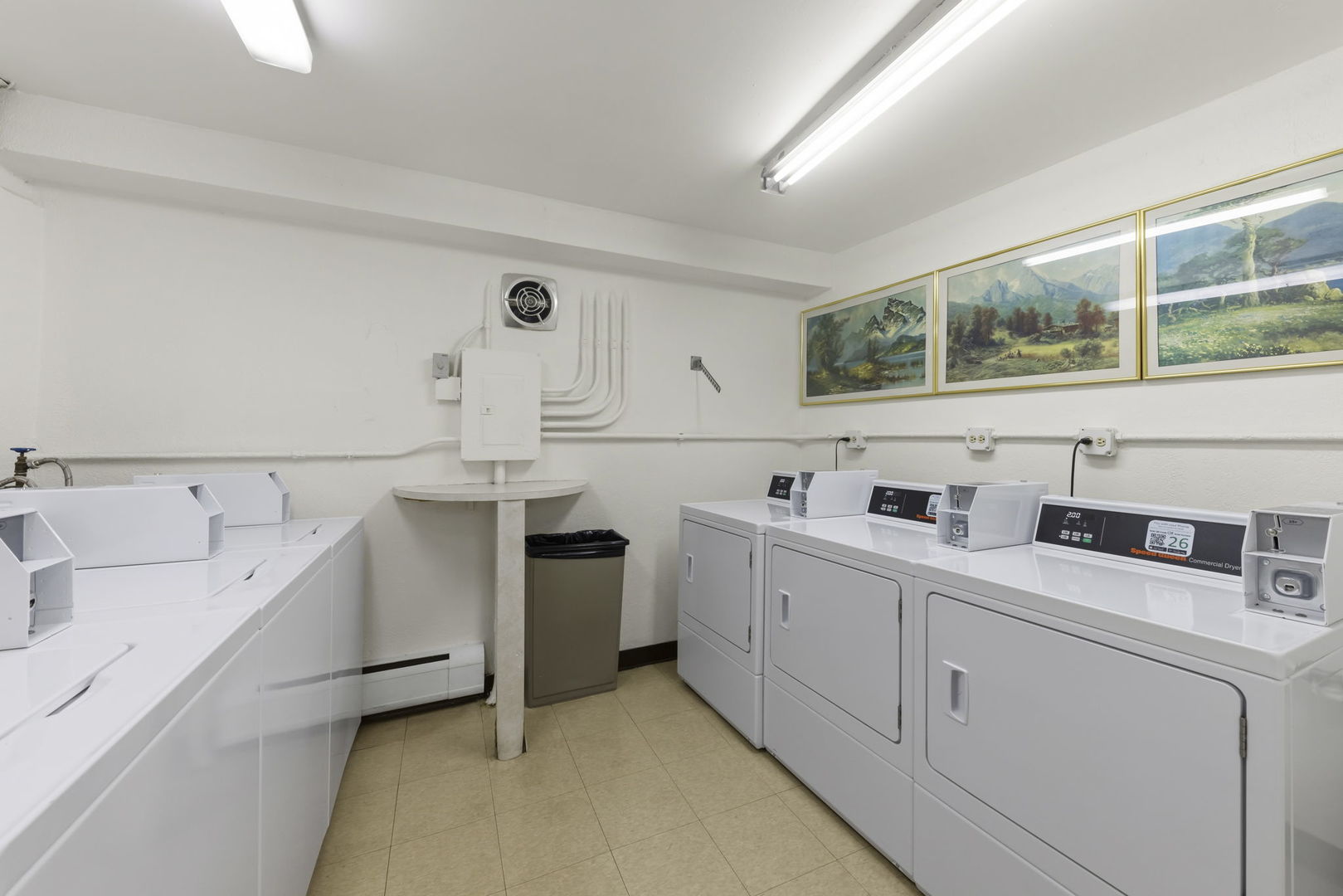 2222 S Stewart Avenue #2F, Lombard, IL 60148