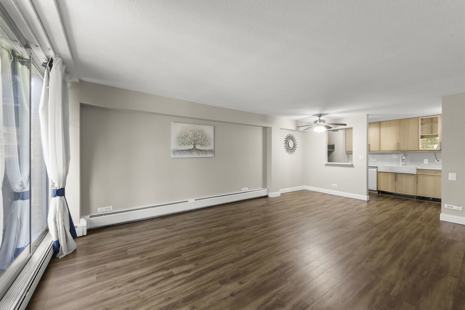 2222 S Stewart Avenue #2F, Lombard, IL 60148