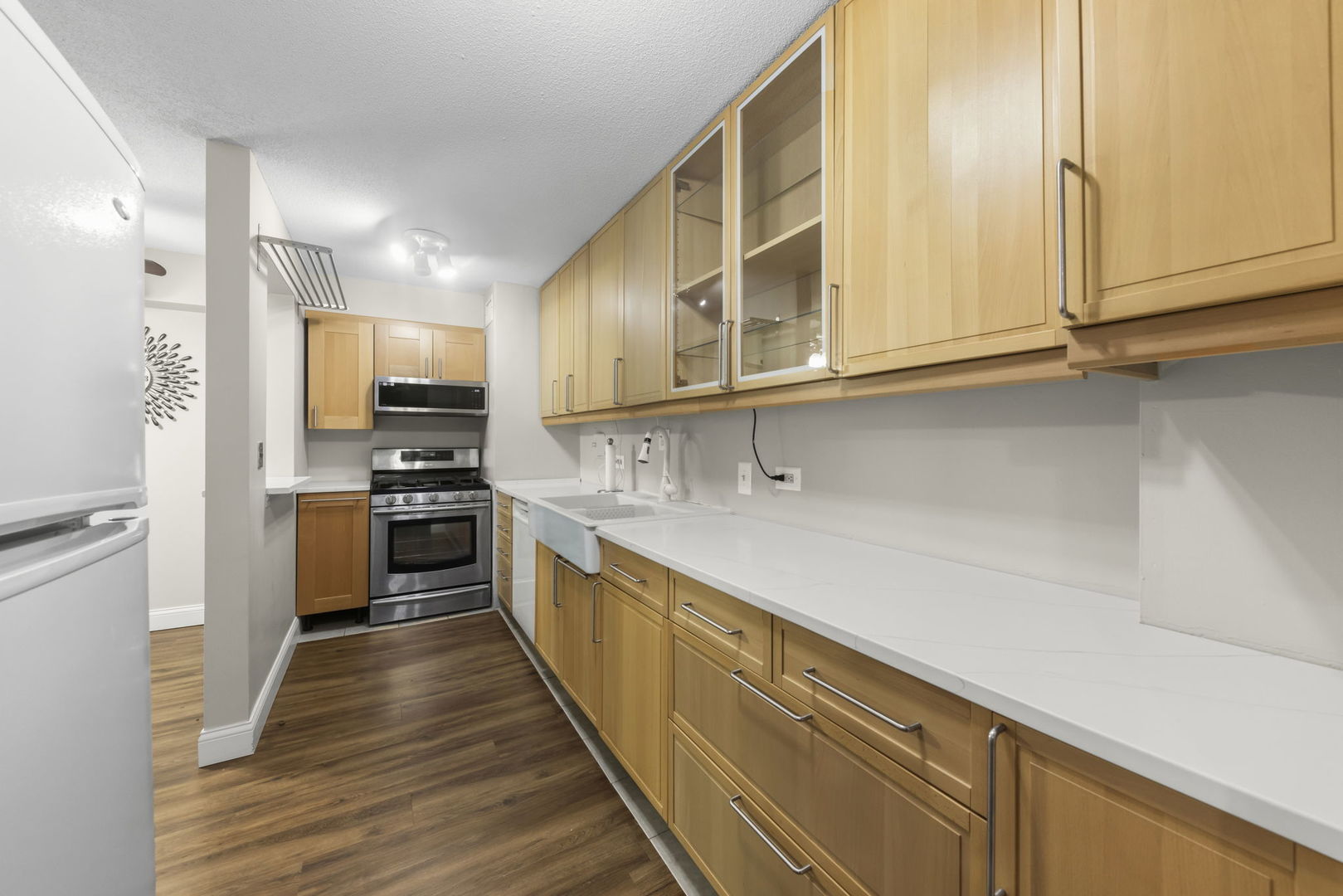 2222 S Stewart Avenue #2F, Lombard, IL 60148