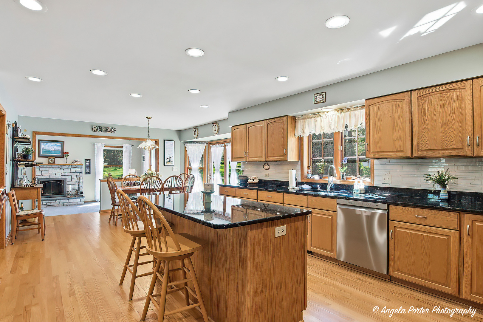 40498 N Sunset Drive, Antioch, IL 60002