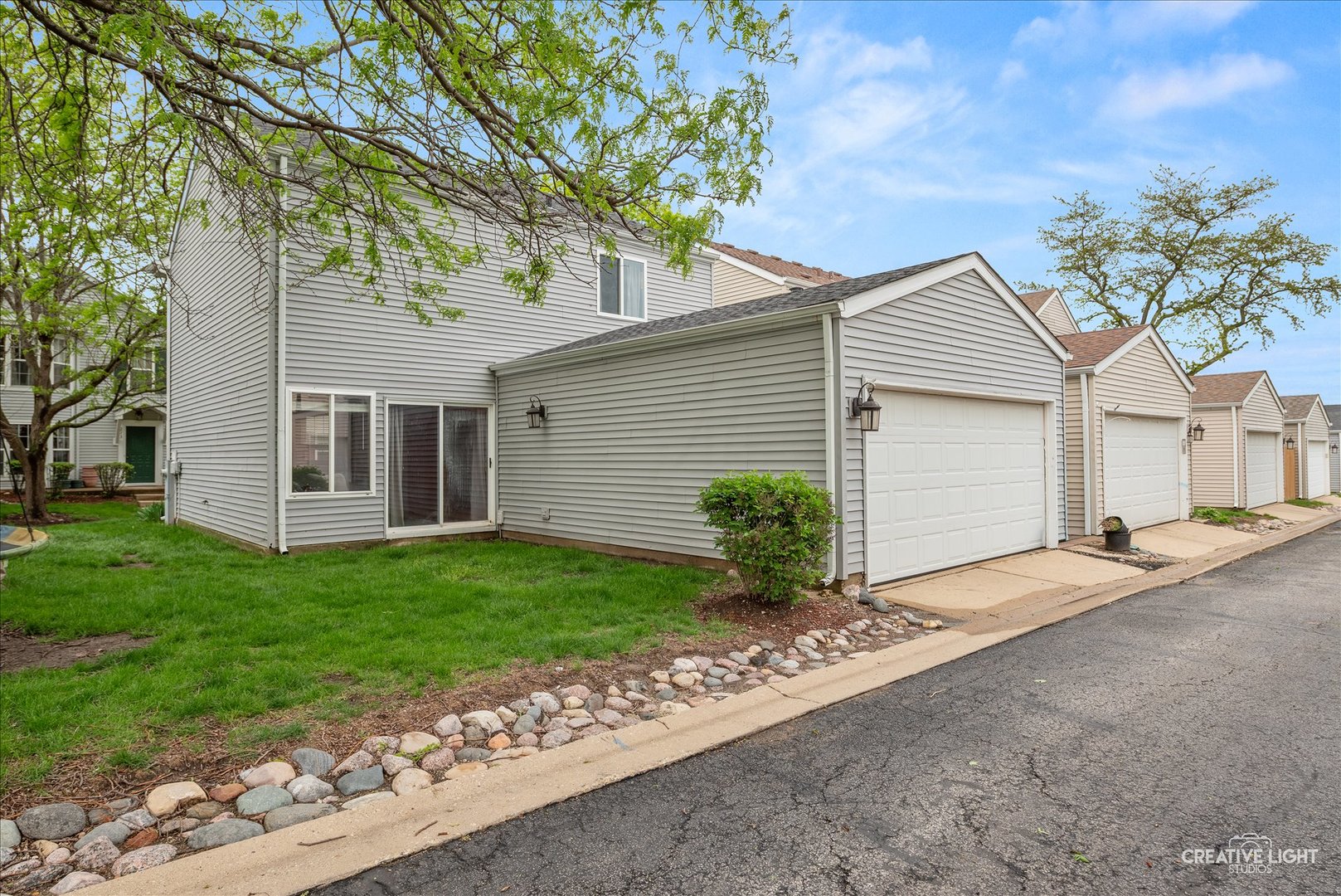 241 W Washington Street, Oswego, IL 60543