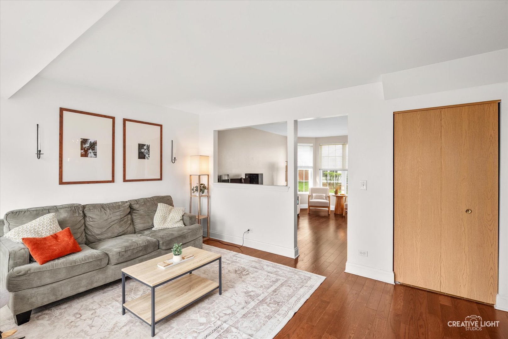 241 W Washington Street, Oswego, IL 60543