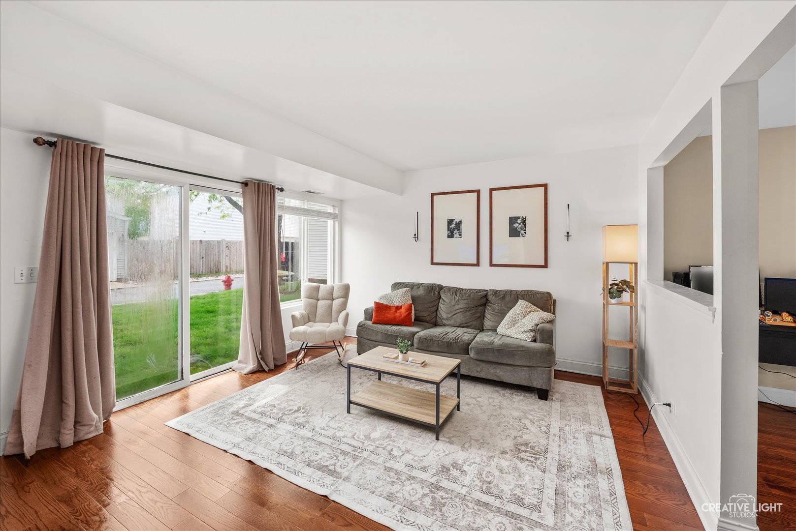 241 W Washington Street, Oswego, IL 60543