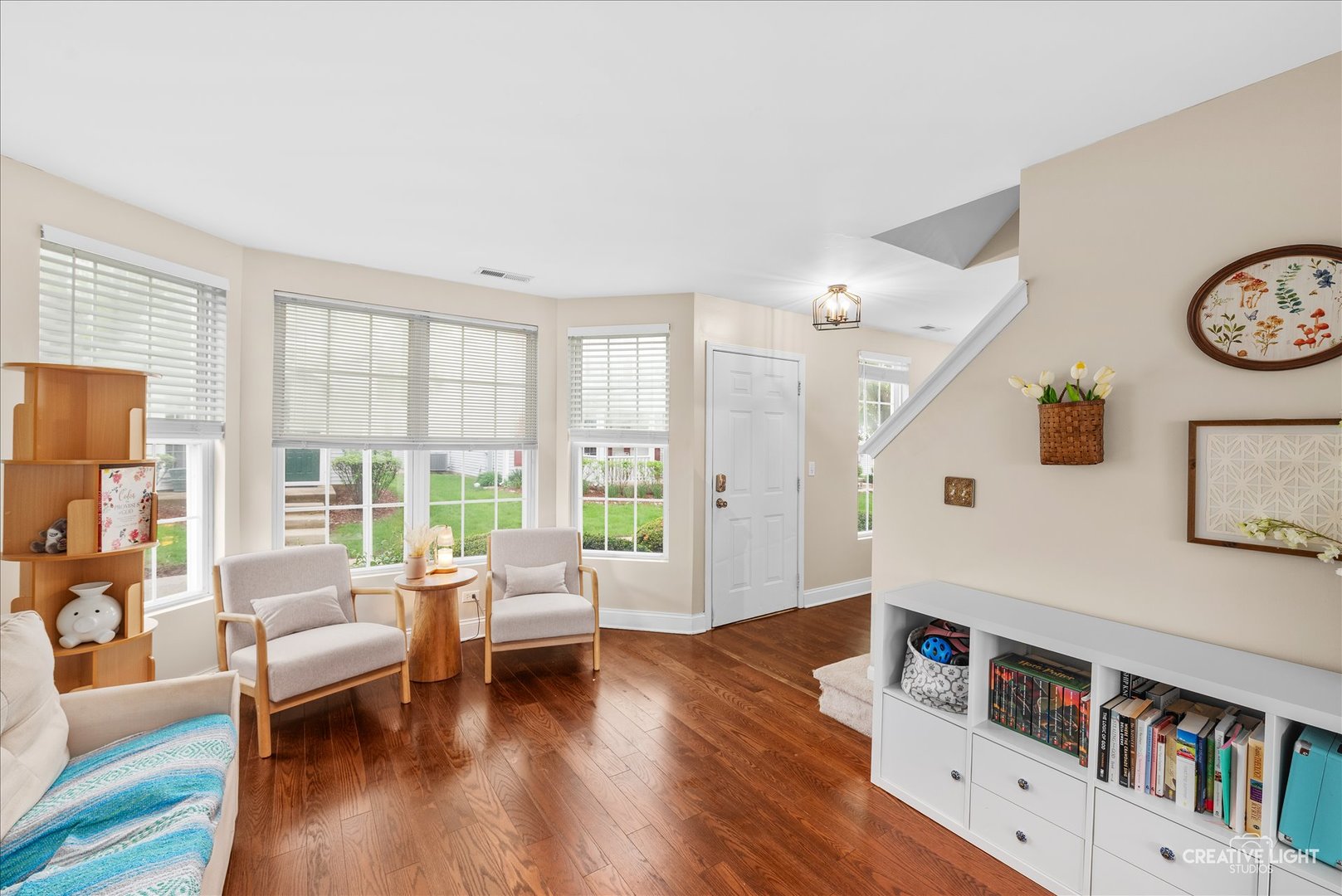 241 W Washington Street, Oswego, IL 60543