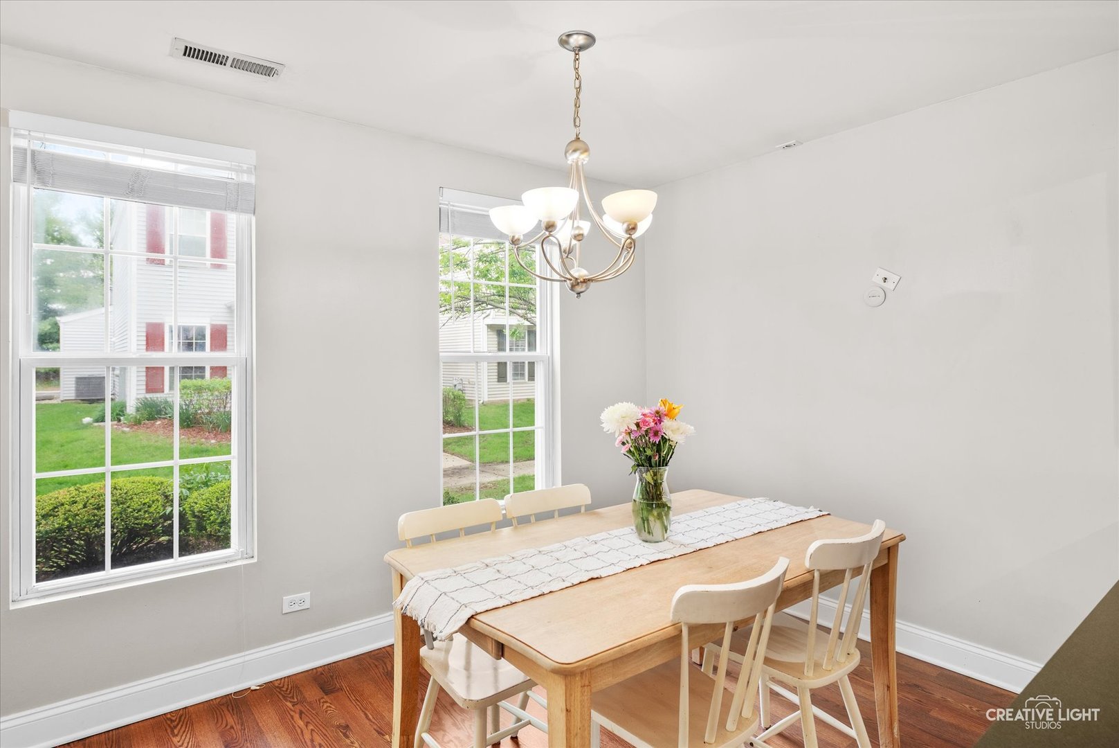 241 W Washington Street, Oswego, IL 60543