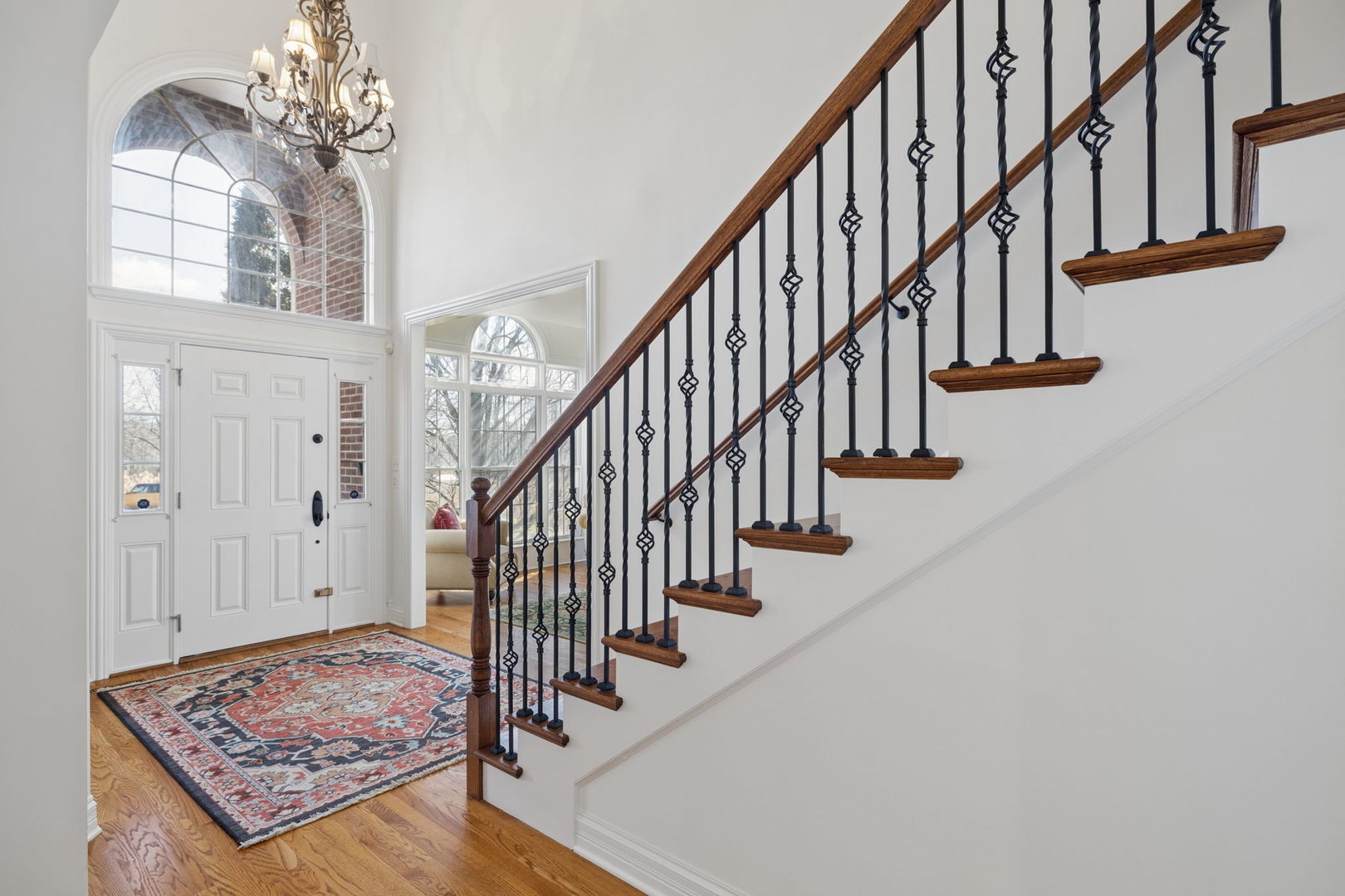 824 Megan Court, Westmont, IL 60559
