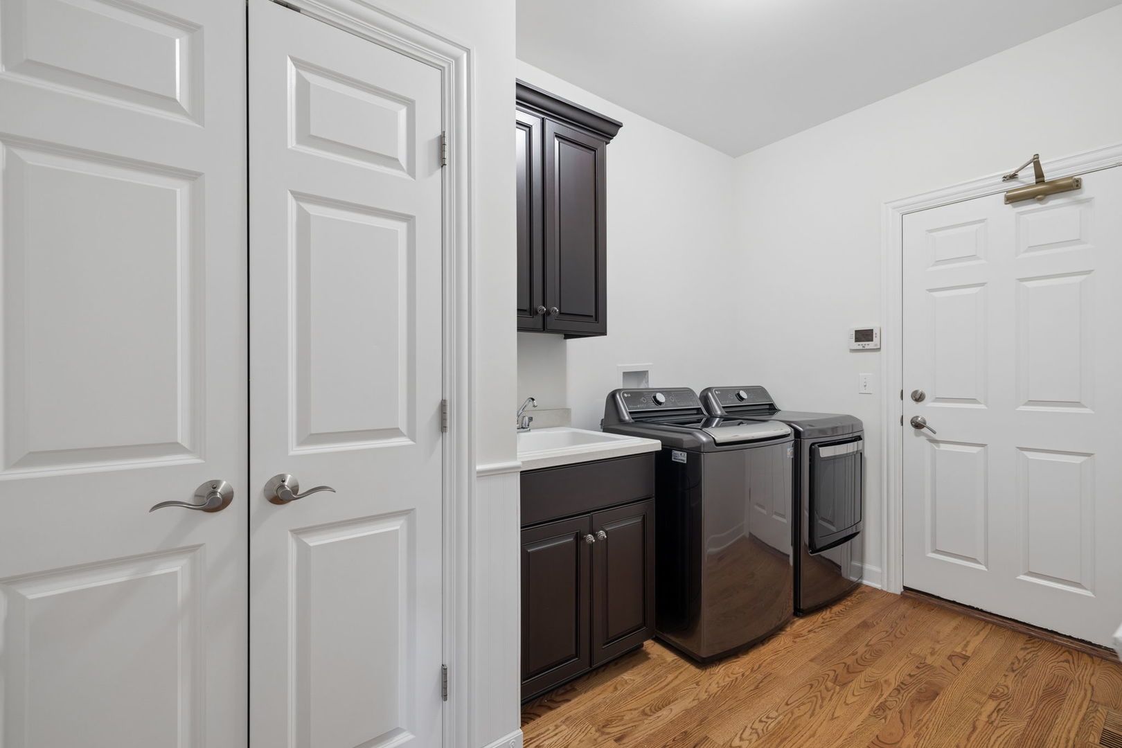 824 Megan Court, Westmont, IL 60559