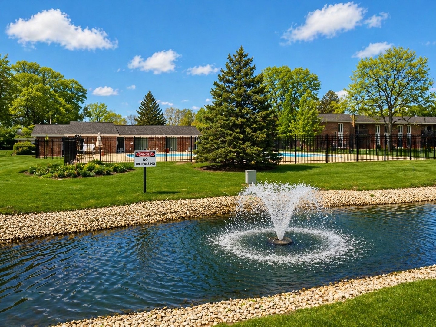 3913 Saratoga Avenue #117, Downers Grove, IL 60515