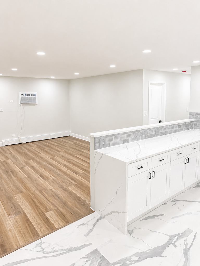 3913 Saratoga Avenue #117, Downers Grove, IL 60515