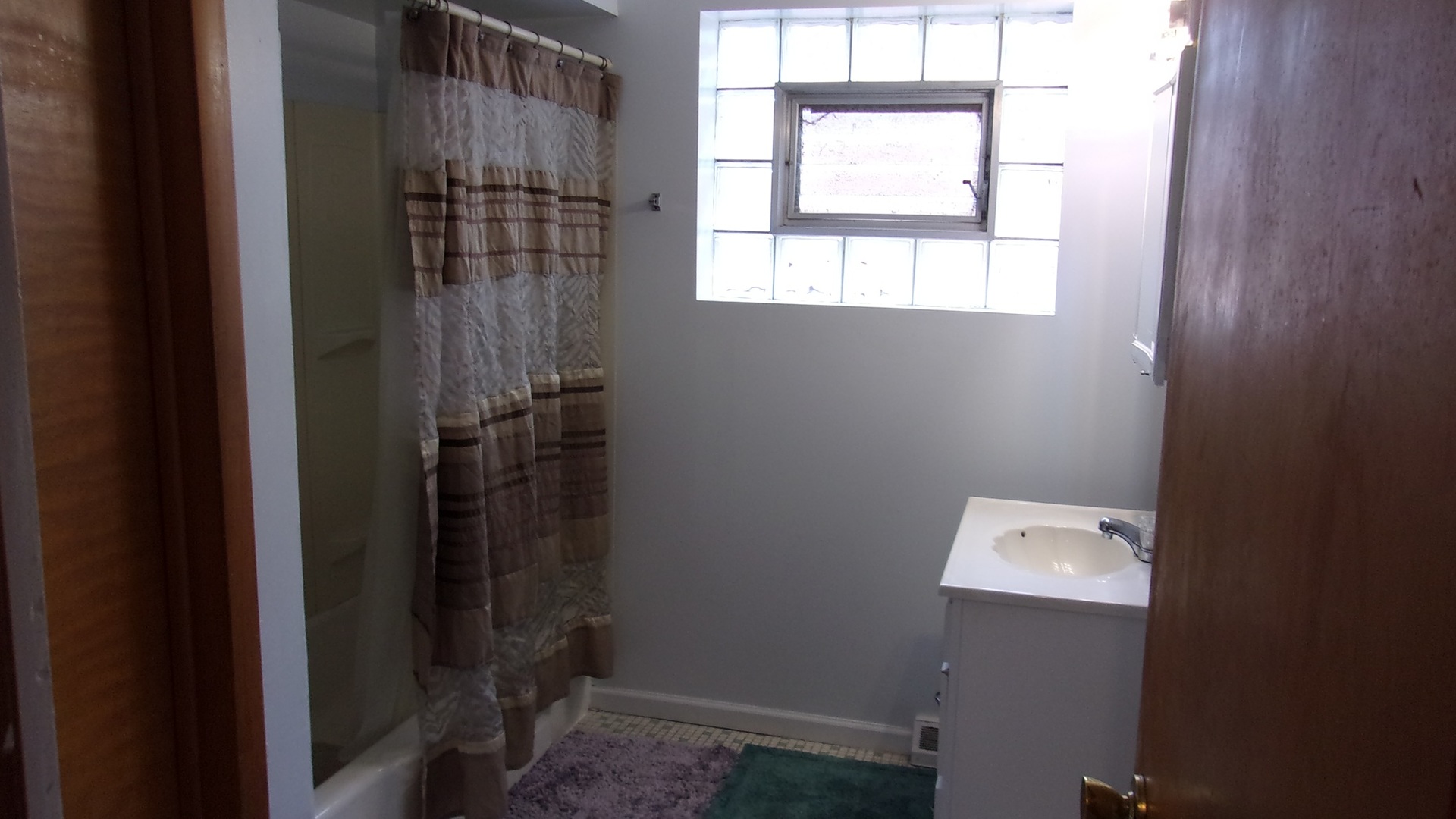 8343 S Calumet Avenue, Chicago, IL 60619