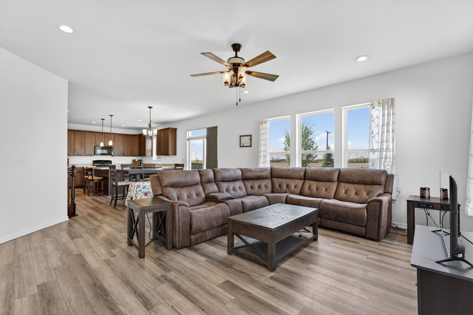 26010 S Indian Creek Trail, Channahon, IL 60410