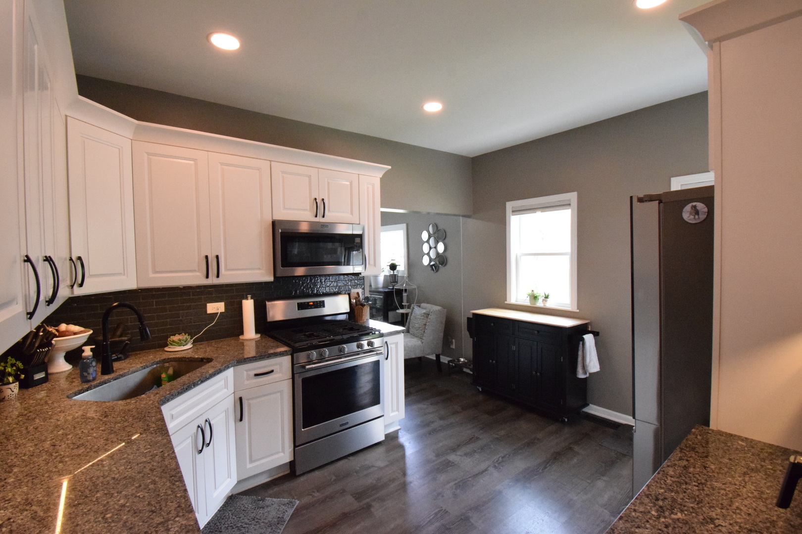 302 E Main Street, Yorkville, IL 60560