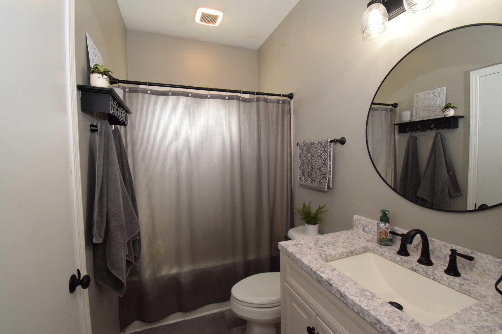 302 E Main Street, Yorkville, IL 60560