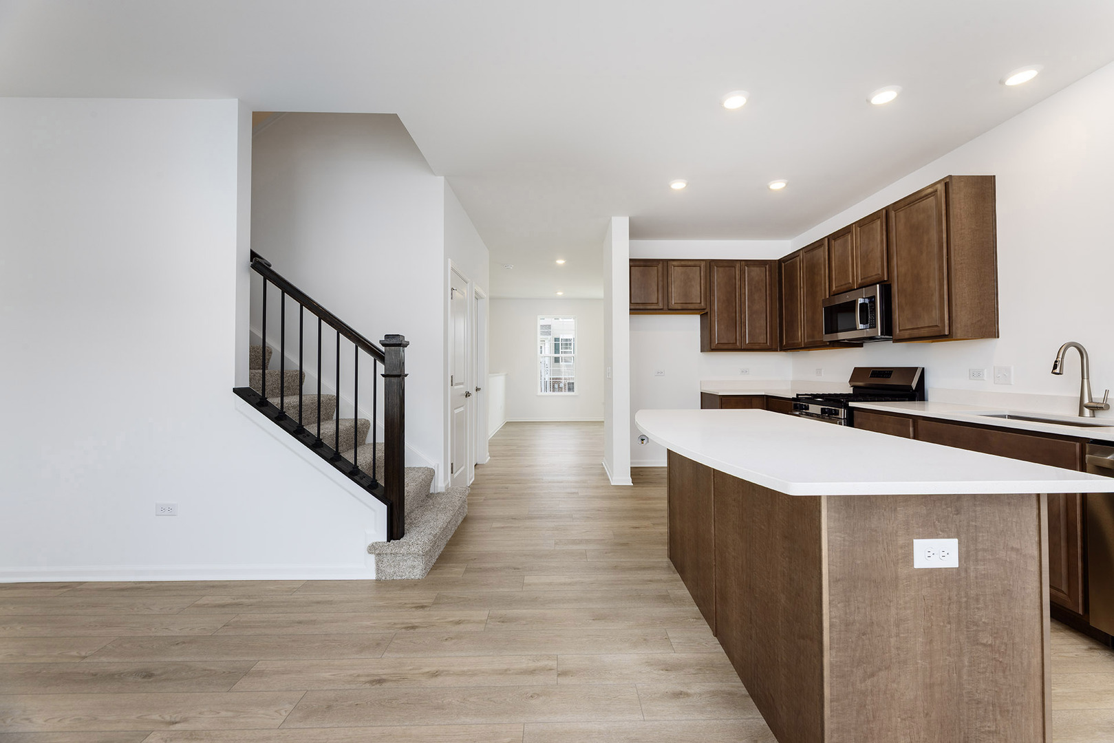 1703 Neubauer Circle, Lindenhurst, IL 60046